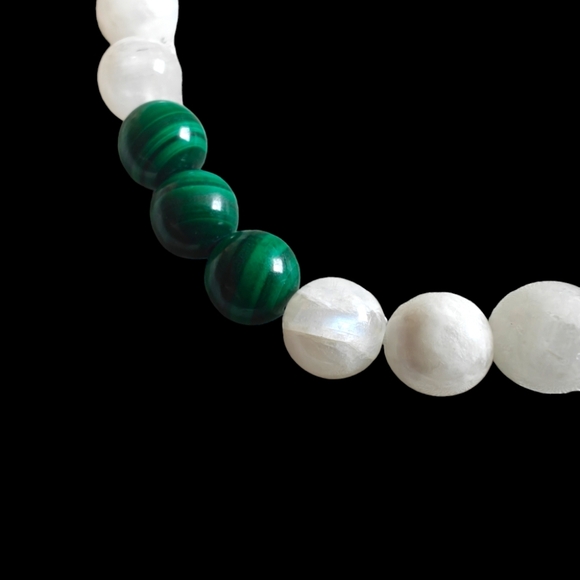 Malachite and Moonstone Bracelet Natural Stones 8mm Unisex - Picture 3 of 6